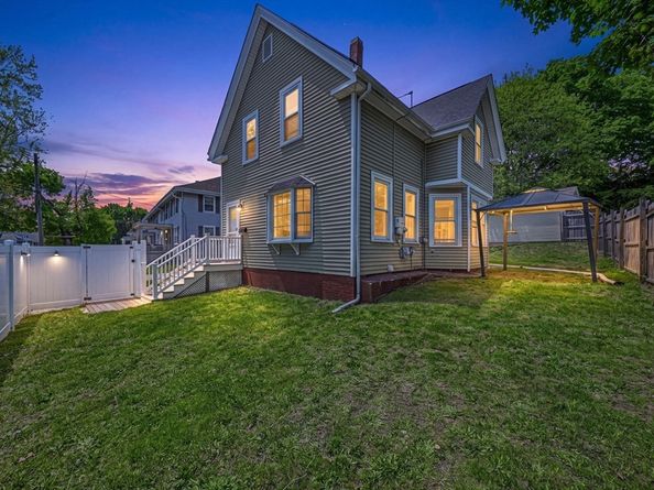 17 Forest Ave, Plymouth MA 02360