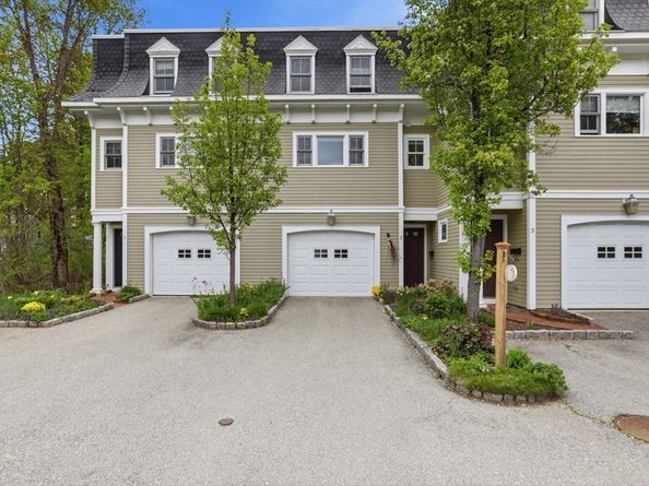 6 Safford St 2, Ipswich MA 01938
