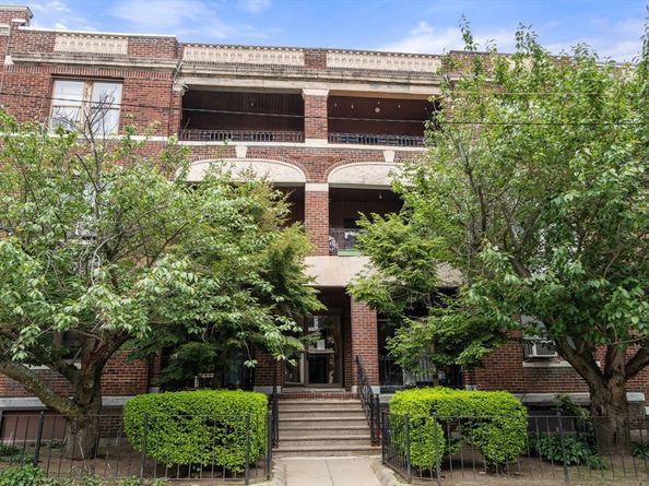 317 Summit Avenue 9, Boston MA 02135
