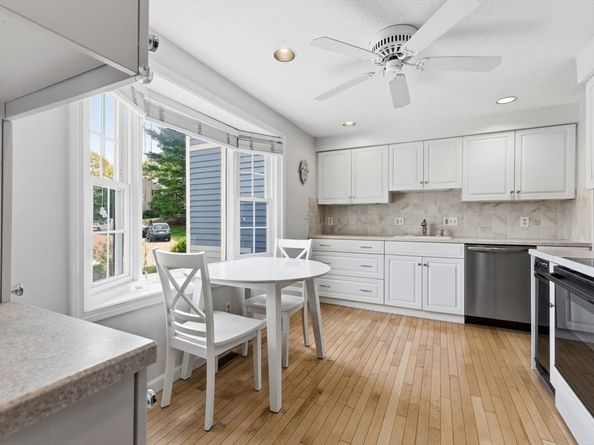 27 Fairway Circle 27, Natick MA 01760