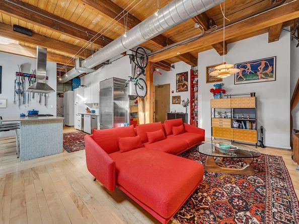 21 Wormwood St 620, Boston MA 02210