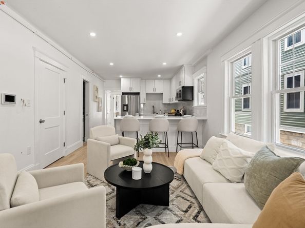 60 Derby St 3, Somerville MA 02145