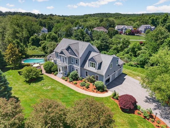 2 Watkins Ln, Southborough MA 01772