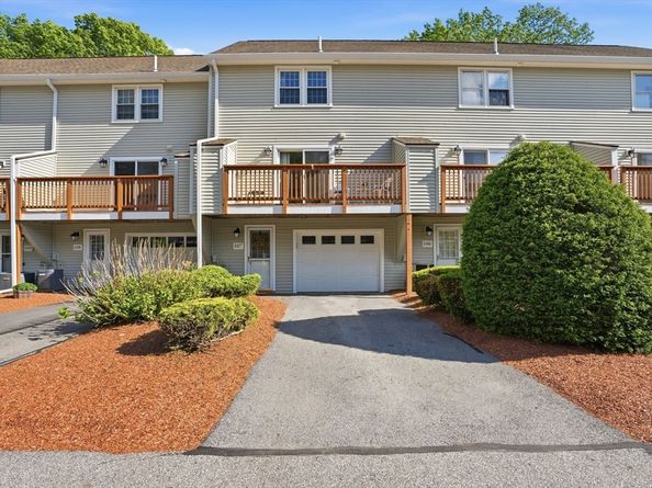 107 Patrick Rd 107, Tewksbury MA 01876