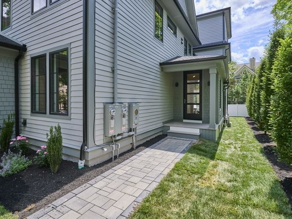 123 Fuller B, Brookline MA 02446
