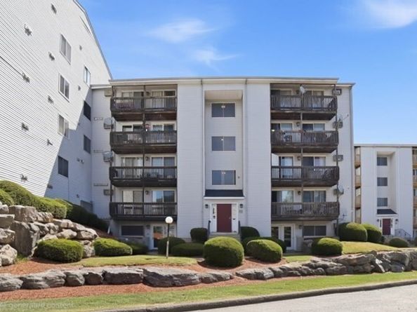 11 Gibbs St B17, Worcester MA 01607