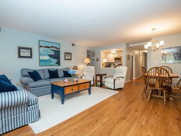 30 Conant St 1B, Beverly MA 01915