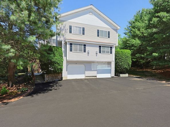33 Half Crown Cir 33, Ashland MA 01721