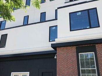 979 Main St.