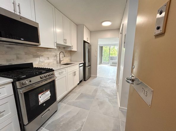 44 Washington St 713, Brookline MA 02445