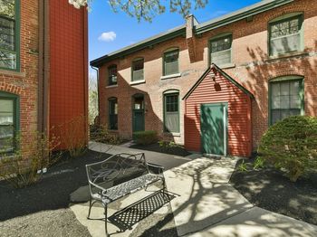 14 Sanford St