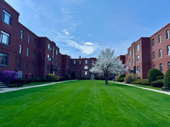 8 Ashland Street 8G, Worcester MA 01609