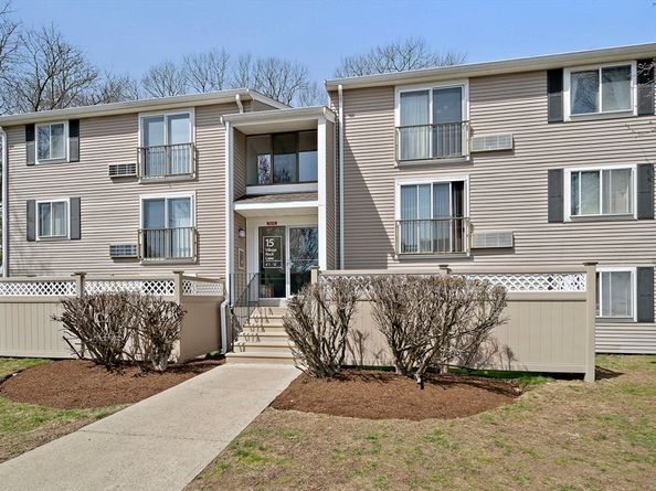15 Village Rock Ln 2, Natick MA 01760