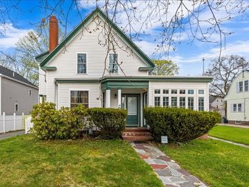 32 Byron Ave