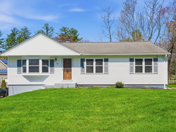 142 Sutton Ave, Oxford MA 01540