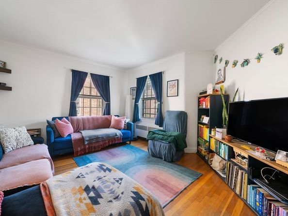 5 Garden Court 1, Cambridge MA 02138