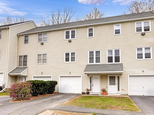 27 Towle Dr 27, Holden MA 01520