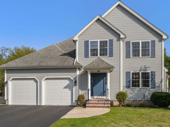 2 Cpl Charles J Mcmahon Dr, Woburn MA 01801