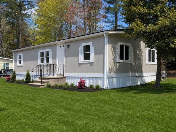 36 Longboat Rd, Wareham MA 02576
