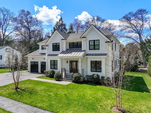 7 Massasoit Road, Wellesley MA 02481