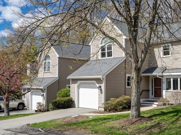 32 Bishops Forest Dr 32, Waltham MA 02452
