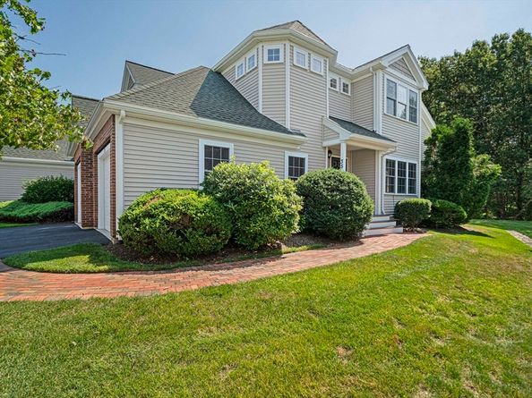 35 Indian Woods Way 35, Canton MA 02021