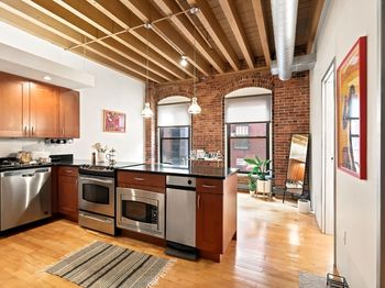 111 Beach St
