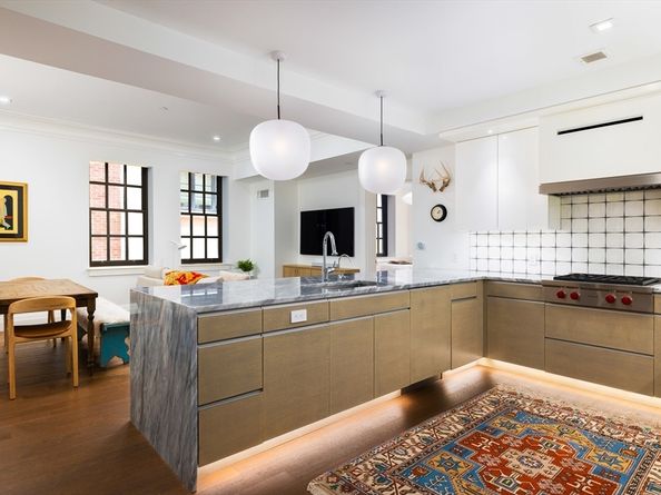 45 Temple St 212, Boston MA 02114