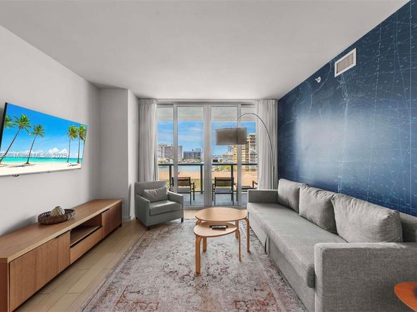 Undisclosed Address #A11884156, Hallandale Beach FL 33009