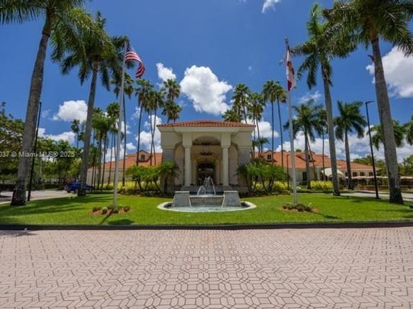 9725 NW 52nd St 415, Doral FL 33178