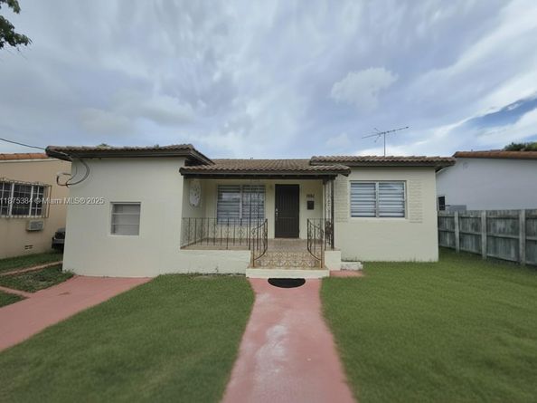 2945 SW 16th St, Miami FL 33145
