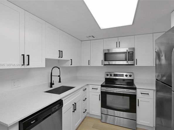 8309 SW 142nd Ave G112, Miami FL 33183