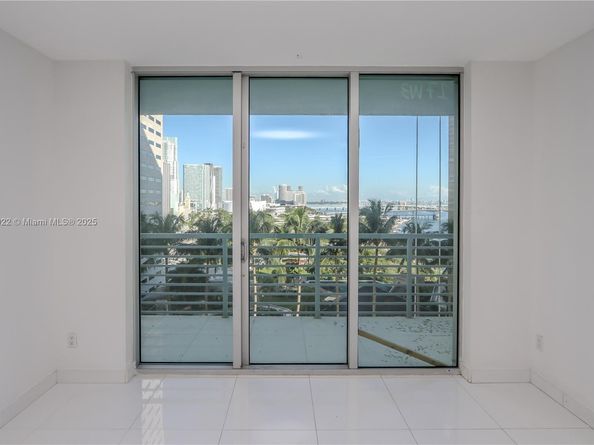325 S Biscayne Blvd 1722, Miami FL 33131