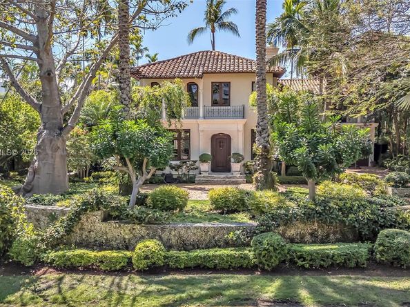 3462 N Moorings Way, Miami FL 33133