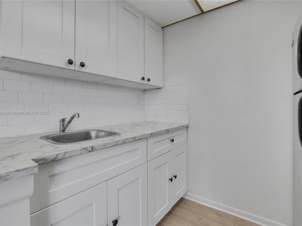 2145 Pierce St 418, Hollywood FL 33020