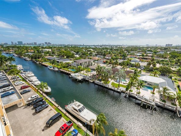 2350 NE 135th St 1006, North Miami FL 33181