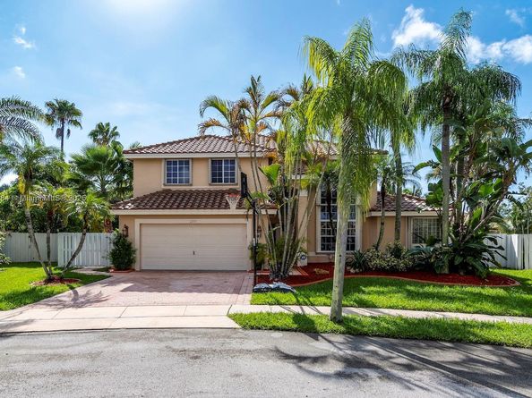 2293 SW 182nd Way, Miramar FL 33029