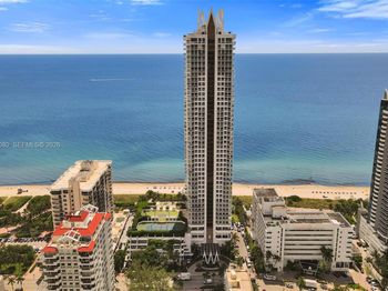 6365 Collins Ave
