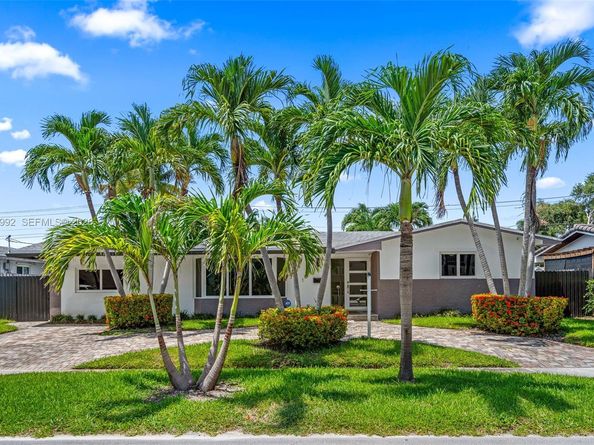1871 NE 186th St, North Miami Beach FL 33179