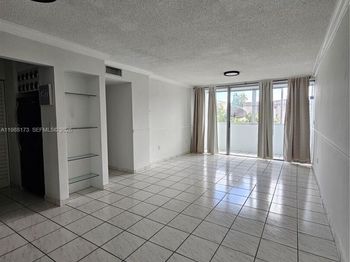 840 NW 87th Ave