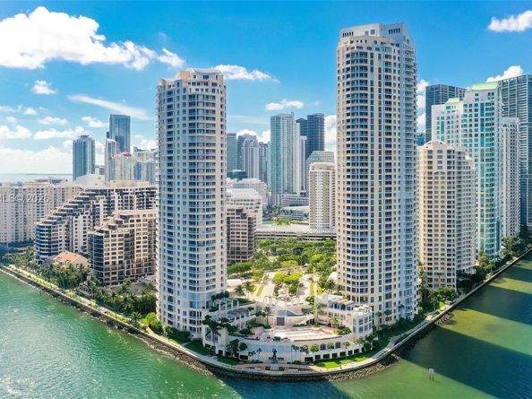 808 Brickell Key Dr 3702, Miami FL 33131