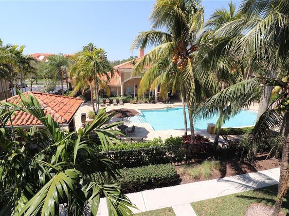 11700 SW 2nd St 13305, Pembroke Pines FL 33025