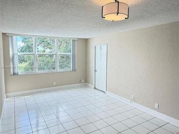 9461 Evergreen Pl