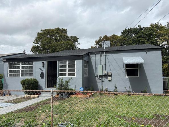 1283 NW 45th St, Miami FL 33142