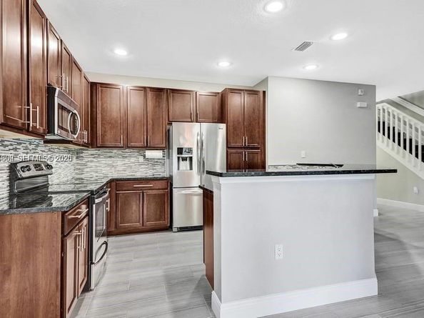 4749 N Grand Cypress Cir N, Coconut Creek FL 33073