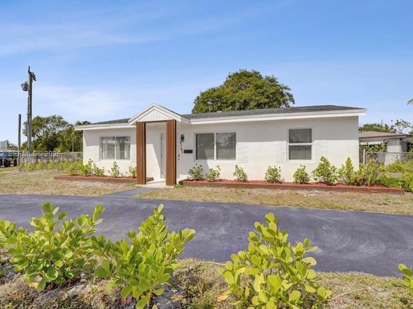 4701 N Andrews Ave, Oakland Park FL 33309