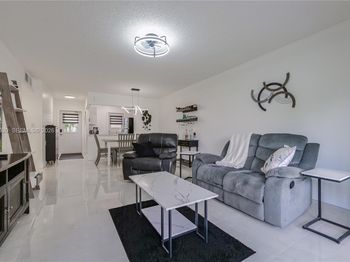 4701 NW 34th St