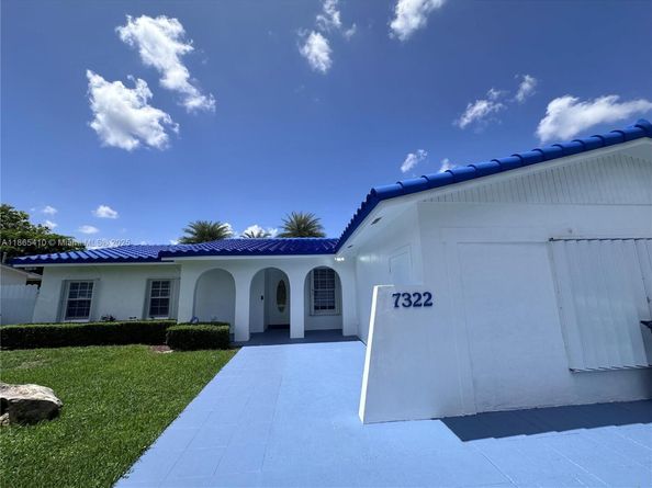 7322 SW 134th Pl, Miami FL 33183