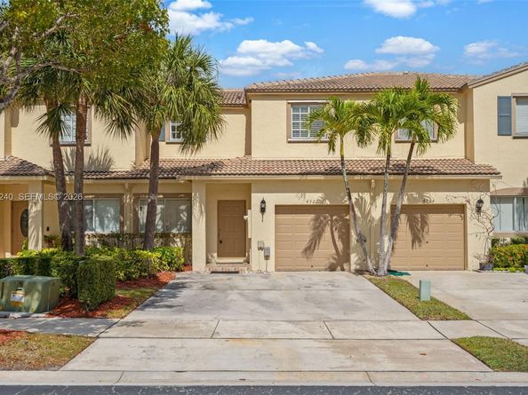 4722 Lago Vista Dr, Coconut Creek FL 33073