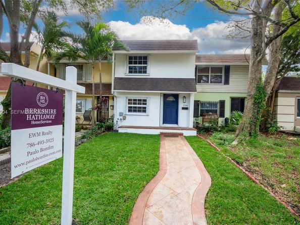 1734 NE 142nd St, North Miami FL 33181